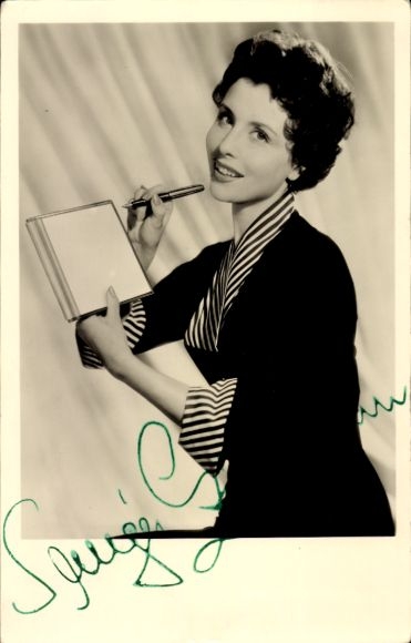 Postcard actress Sonja Ziemann, portrait, Montblanc fountain pen, autograph