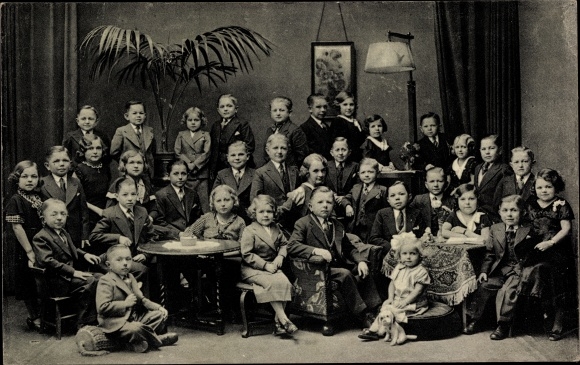 Ak Schaefer's Märchenstadt Liliput, Liliputaner