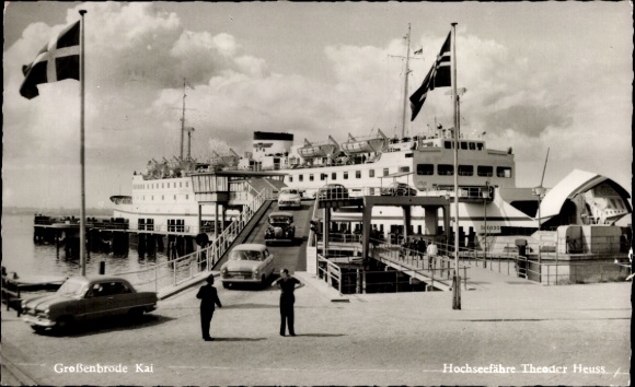 PC Großenbrode in Ostholstein, ocean-going ferry Theodor Heuss, harbor, ships, flags, people, 195