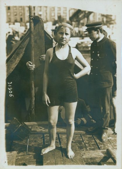 Photo Paris, Championnat Feminin de grand fond, Juliette Gardelle, 1913