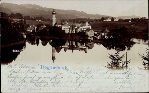 Photo Postcard Hoglwörth Anger Upper Bavaria, view of the town from the water