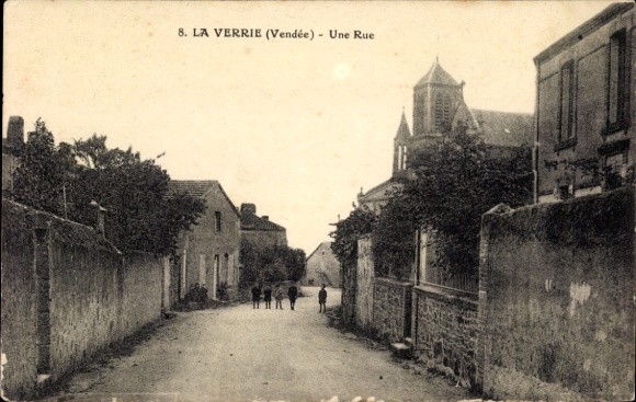 Postcard La Verrie Vendee, Street
