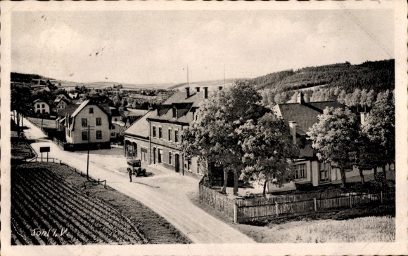 Postcard Sohl Bad Elster in the Vogtland, Gasthof zur Krone, landscape, car, trees