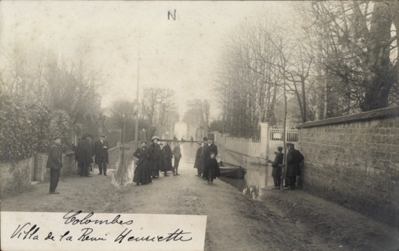 Photo Postcard Colombes Hauts de Seine, Villa de la Remi Henriette
