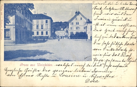 KP Weinfelden Kanton Thurgau, Hotel Krone, kobieta w kostiumie