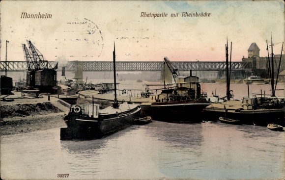 Postcard Mannheim in Baden, Rhine Bridge, ships on the Rhine