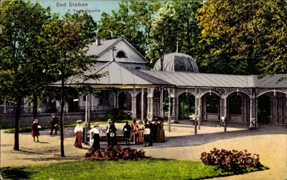 Postcard Bad Steben in Upper Franconia, Teppelquelle, r Pavilion, people in n dresses