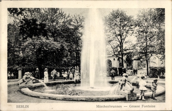 Postcard Berlin Friedrichshain, Fairytale Fountain, Large Fountain