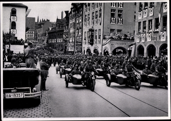Sammelbild Adolf Hitler, Reichsparteitag 1935, Motor-SA, Sammelwerk 15 Bild 194