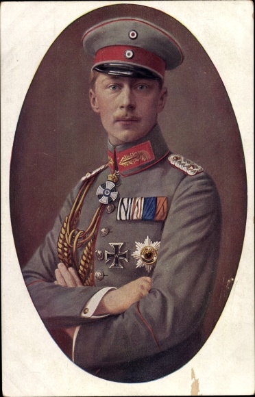 Postcard Crown Prince Wilhelm, portrait in uniform, Iron Cross