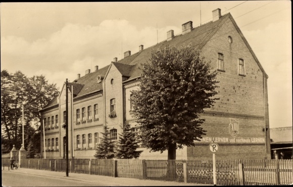 Postcard Ruhland in Oberlausitz, Geschwister-Scholl-School
