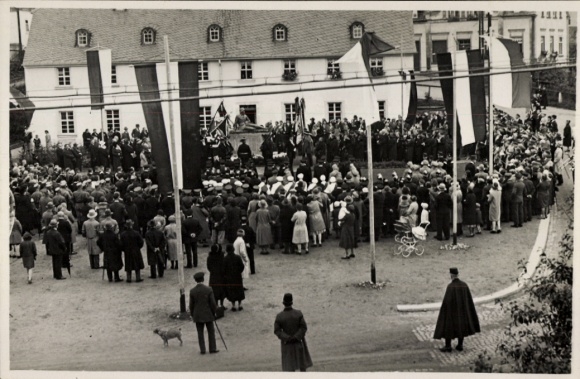 Photo Postcard Wernesgrün Steinberg in Vogtland, inauguration of a war memorial