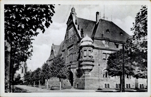 Postcard Dillingen im Saarland, Town Hall