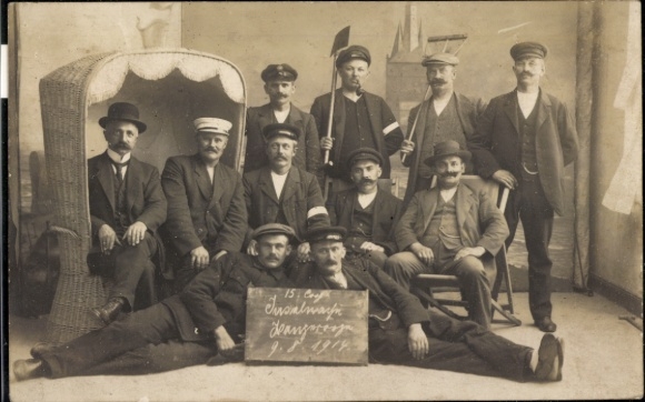 zdjęcie KP Wangerooge, jeszcze nie ubrani ludzie z Landwehry, straż wyspa, 9.8.1914, fotograf Schröder