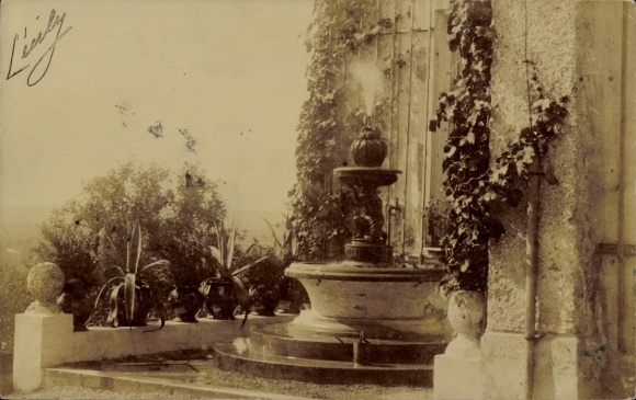 Photo Postcard Zangberg in Upper Bavaria, Educational Institute St. Joseph, fountain