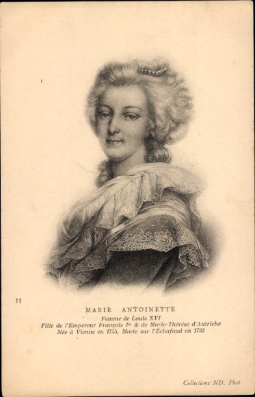 Postcard Marie Antoinette, wife of Louis XVI, portrait