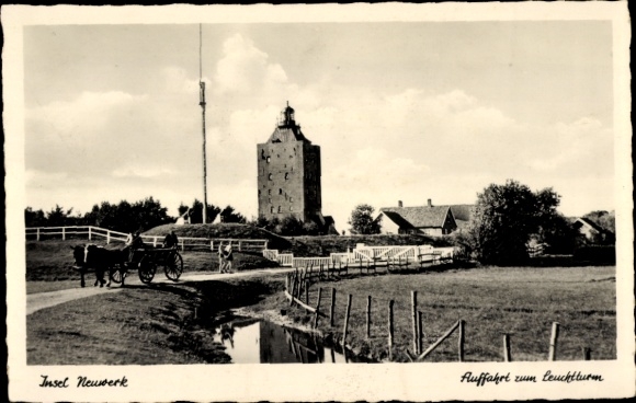 Postcard Island Neuwerk, driveway to the lighthouse