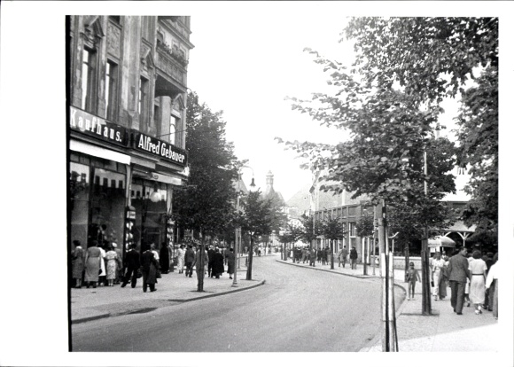 zdjęcie Kaliningrad Królewiec Prusy Wschodnie, fragment ulicy, dom towarowy Alfreda Gebauera, 1937