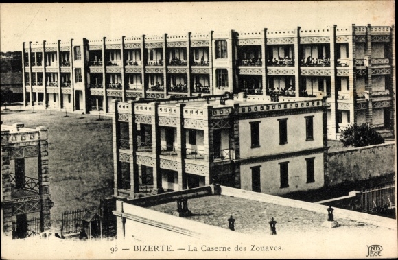 Postcard Bizerte Tunesien, The Barracks of the Zouaves, Kaserne