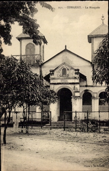 Ak Conakry Guinea, La Mosquée, moskee, buitenaanzicht