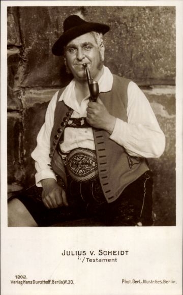 PC opera singer Julius von Scheidt with tobacco pipe, testament
