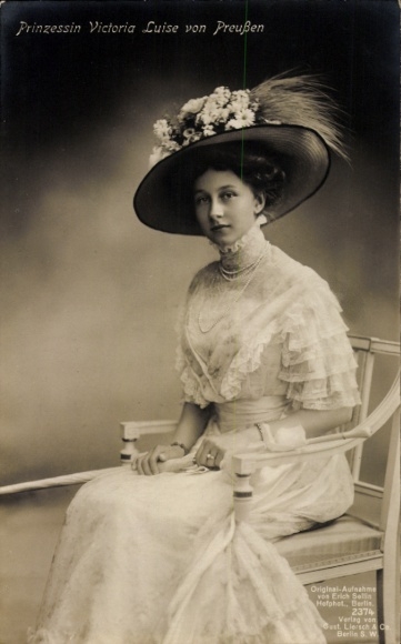 Ak Prinzessin Victoria Luise von Preußen, Portrait mit Hut