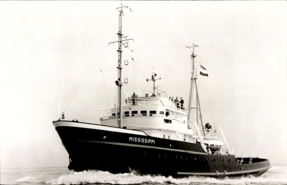 Postcard tugboat MT Mississippi at full speed, L. Smit & Co.