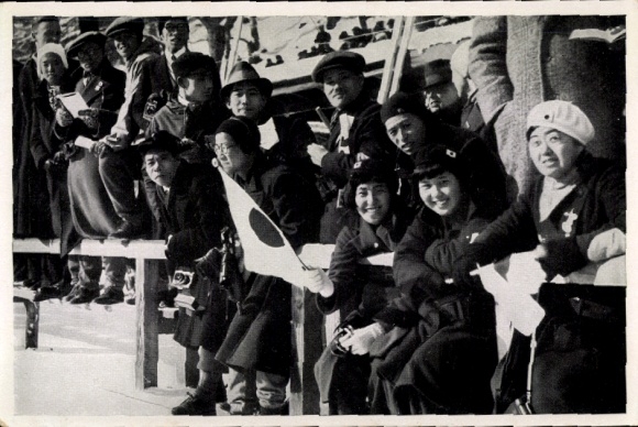 Obraz kolekcjonerski Igrzyska Olimpijskie 1936, Igrzyska Zimowe, japońscy widzowie nad jeziorem Rießersee