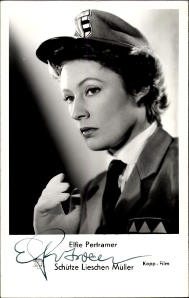 Ak Schauspielerin Elfie Pertramer, Portrait, Film Schütze Lieschen Müller, Autogramm