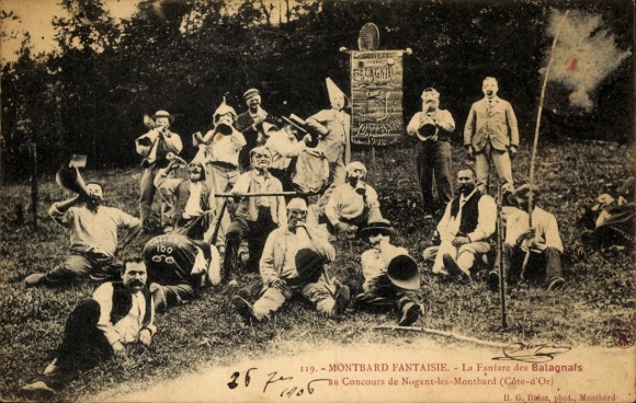 CPA Montbard Fantaisie, Fanfare des Balagnafs au Concours de Nogent-les-Montbard