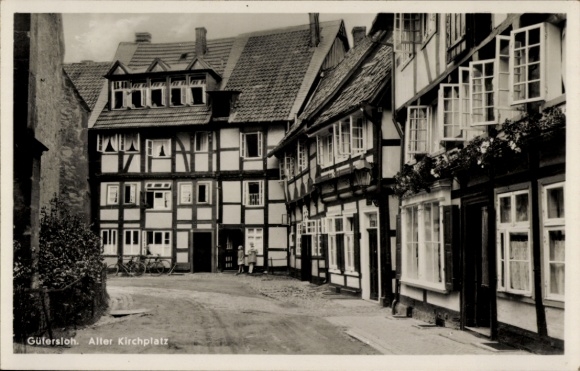Ak Gütersloh in Westfalen, Alter Kirchplatz, Fachwerkhäuser