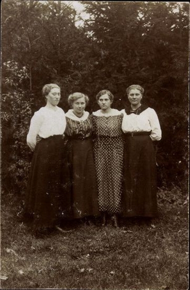 10 alte Ak Frauenportraits, diverse Ansichten