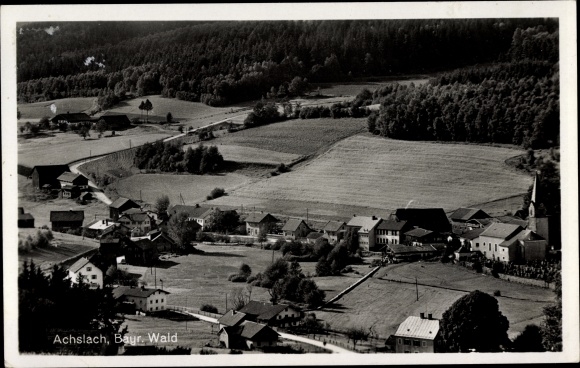 Ak Achslach in Niederbayern, Blick auf den Ort, Fliegeraufnahme