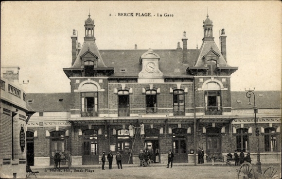 Postcard Berck Plage Pas de Calais, train station