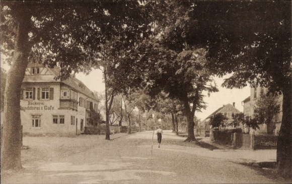 Postcard Schwepnitz Saxony, Königsbrücker Straße, bakery and pastry café