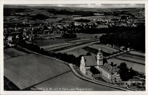 Ak Neustadt an der Wied, Fliegeraufnahme, St. Felix