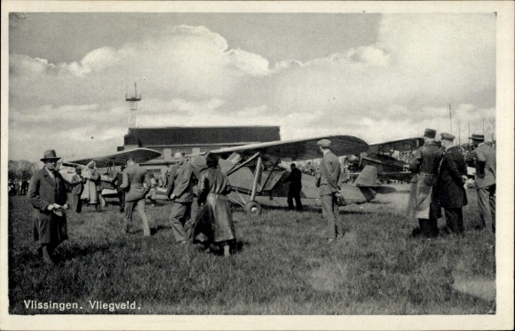 Postcard Vlissingen Zeeland Netherlands, party at the airport, sports aircraft