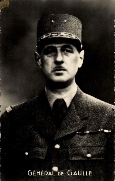 Postcard General Charles de Gaulle, President of the Republic 1959 to 1969, portrait
