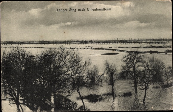 Ak Uhlenhorst Damnatz Elbe Niedersachsen, Langer Steg nach Uhlenhorstferm, Hochwasser