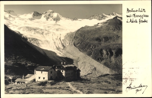 Ak Tirol, Blick auf die Berliner Hütte im Zillertal bei Mayrhofen, Fotograf Hruschka