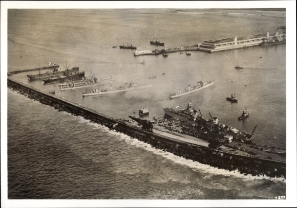 Photo H. Hoffmann, aerial photograph of the port of Casablanca, November 1942