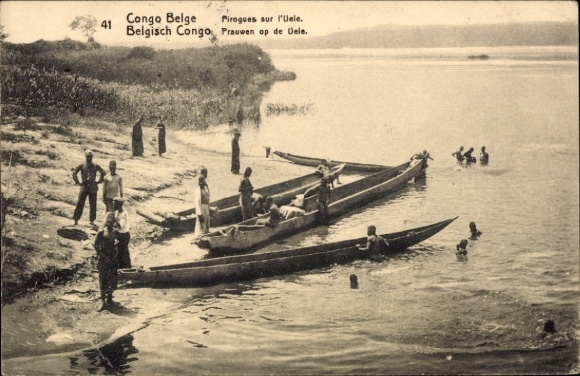 Ak Congo Belge DR Kongo Zaire,  Belgisch Congo, Pirogues sur l'Uele, Frauen op de Uele