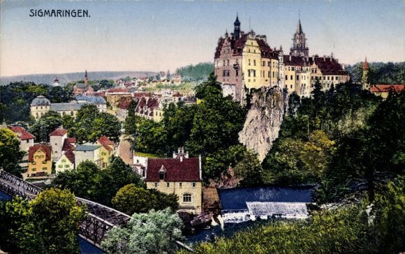 Ak Sigmaringen an der Donau, Blick auf  Schloss, Fluss, Brücke, bunte Häuschen