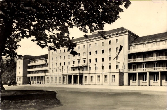 Postcard Friedrichroda in the Thuringian Forest, FDGB home, climatic health resort, Thuringia, building view, trees