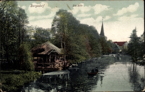 Postcard Hamburg Bergedorf, fishing boats, river Bille, historic buildings, green banks