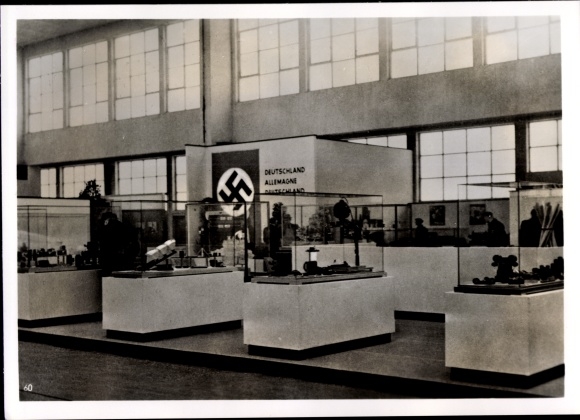 foto Bruxelles Brussel, Duitse stand op tentoonstelling in Brussel, maart 1940, II WO