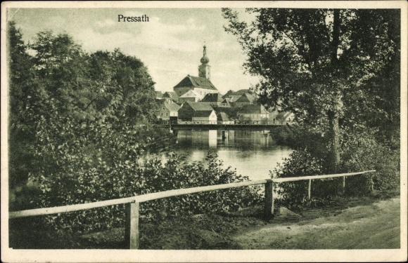 Ak Pressath in der Oberpfalz, Uferweg mit Blick zur Kirche, Brücke