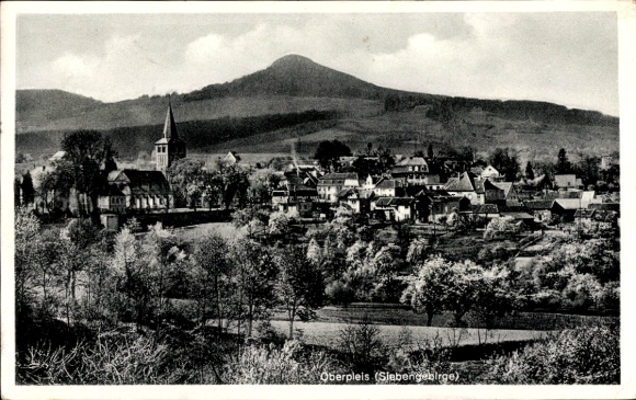 Ak Oberpleis Königswinter am Rhein,  Siebengebirge, Dorfansicht, Kirche, Landschaft