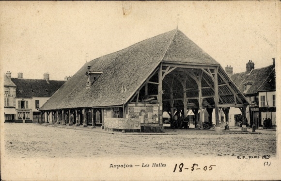 Ak Arpajon Essonne,  Les Halles