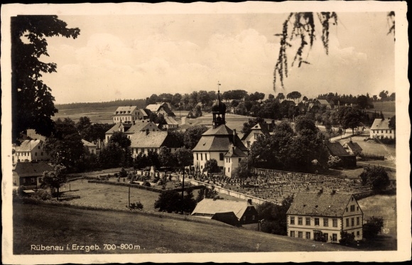 Ak Rübenau Marienberg in het Ertsgebergte van Saksen, gedeeltelijk uitzicht met kerk, Gasthof Weißer Hirsch